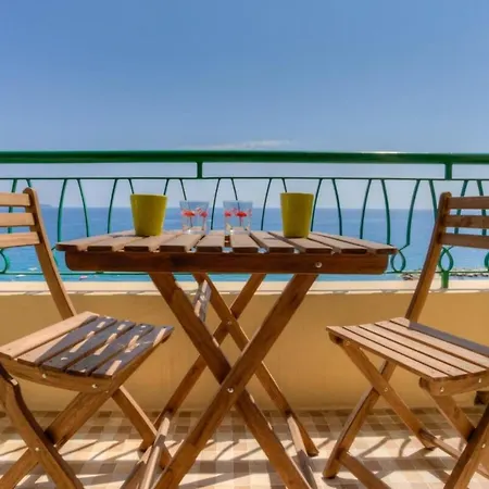 Sunny Private With Sea View Near The Beach Apartment